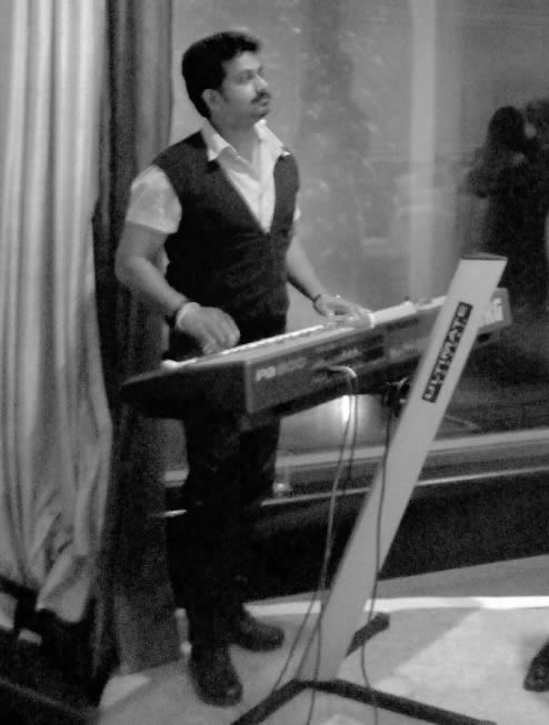 indian keyboard player gujarat