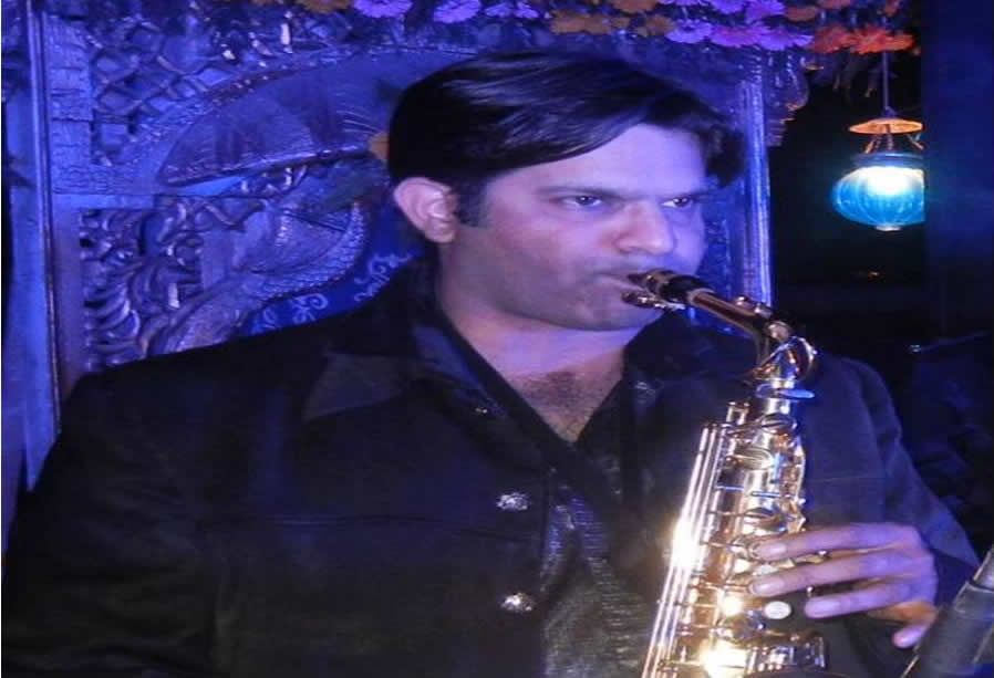 best saxophone player gujarat